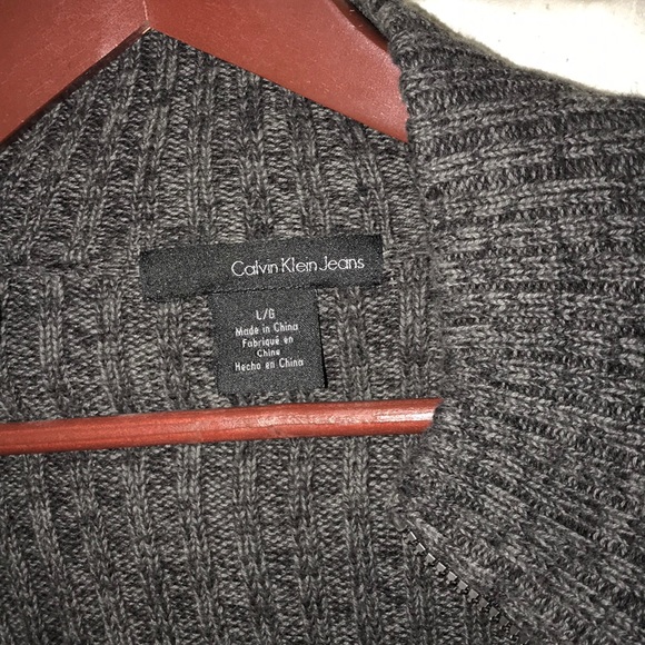 Calvin Klein zip up sweater - Picture 2 of 5